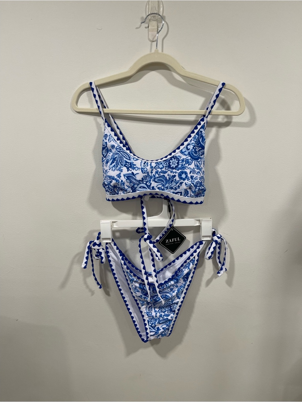 Zaful Blue & White Floral Tie-Side Bandeau Bikini